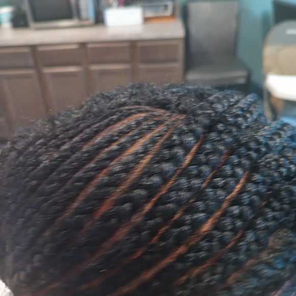 Wig - Picture 4 of 5